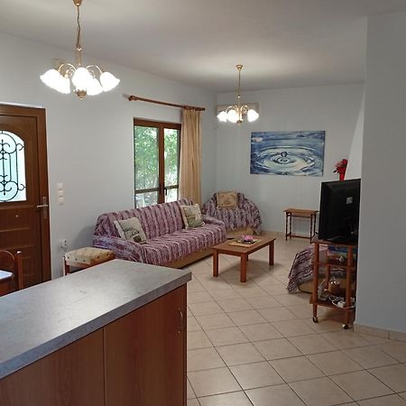Lefkas House With Garden Villa Tsoukaladhes Exterior photo
