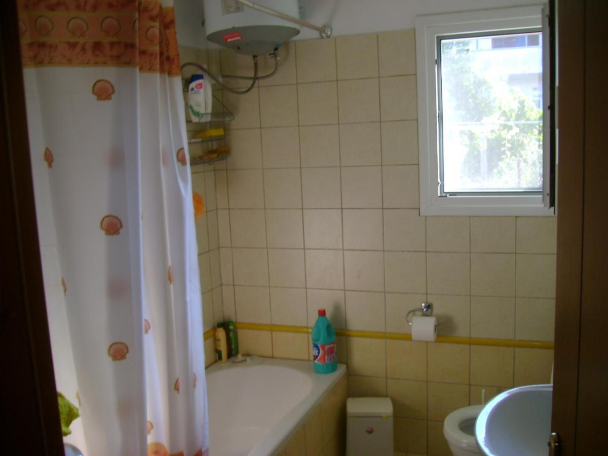 Lefkas House With Garden Villa Tsoukaladhes Exterior photo